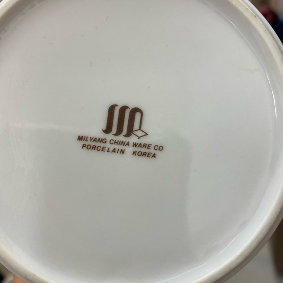 House of Prill - Picture 2 of 2